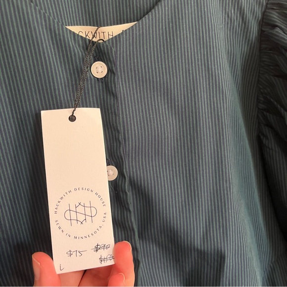 Hackwith Design House - Puff Sleeve Cropped Top - L - Picture 11 of 11